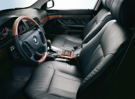 Interior Bmw 525i Sedan At Worldwide 9 00 03