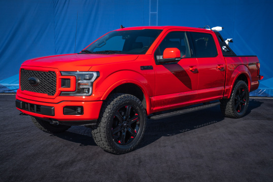 Ford Accessories F 150 Lariat Sport Crew Cab With Black Appearance Package 2019