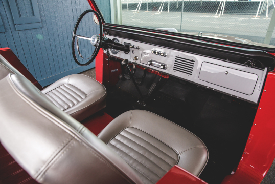 Interior 1966 Ford Bronco Roadster U13