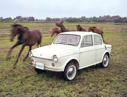 mitsubishi_colt_600_7.jpg