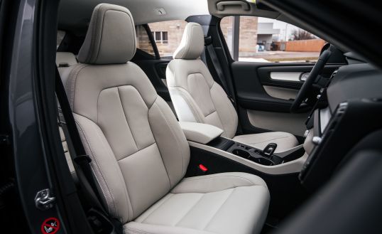 Interior 19 Pr Volvo Xc40 T4 Momentum North America 18 Pr