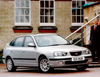 all pictures of hyundai elantra hatchback uk spec xd 2000 03 wheelsage