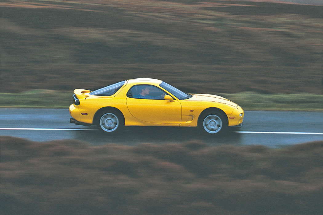 efini_rx-7_type_r_5.jpeg