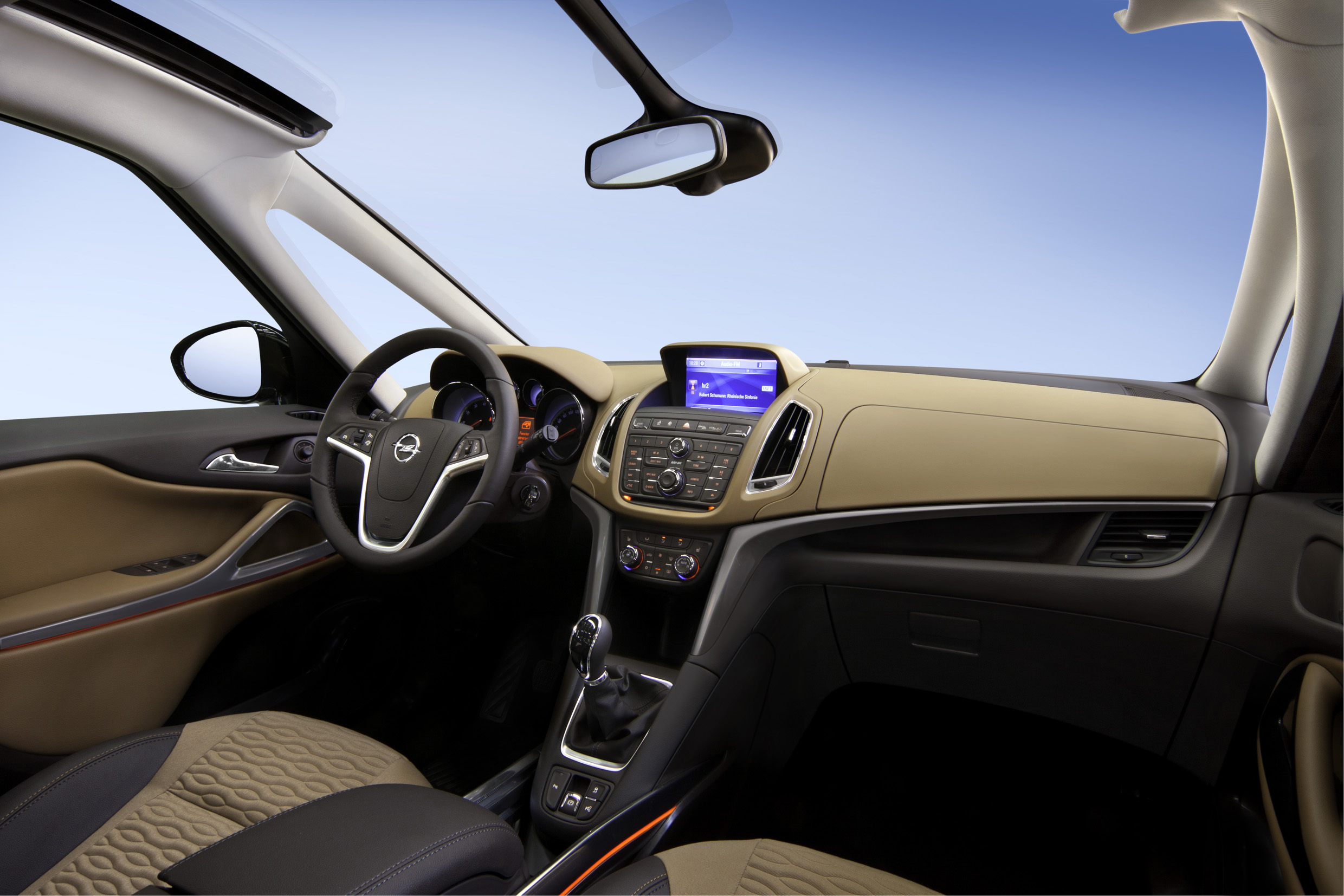 opel_zafira_tourer.jpeg